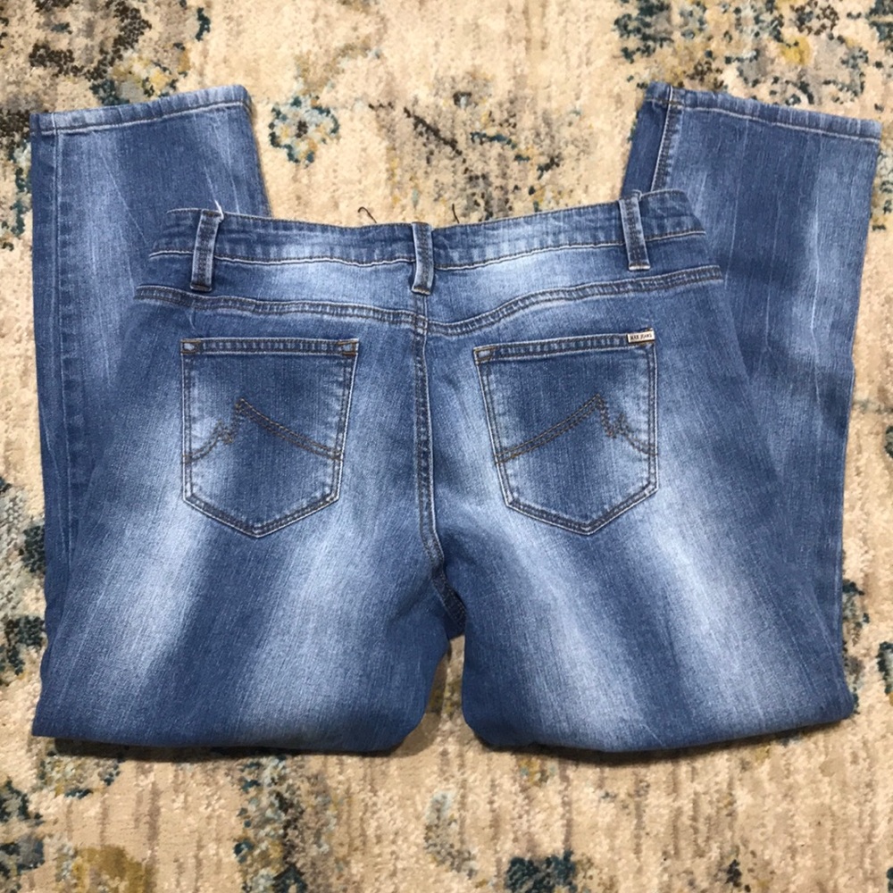Max Jeans Capri Pants
